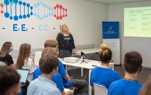 Наталья Рекова: Будет внедрена дуальная система образования – часть времени студенты обучаются теории, а часть – практическим навыкам непосредственно на производстве по выбранной специальности