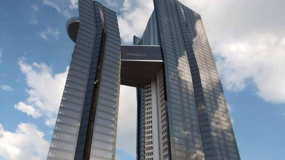 За інформацією Gazeta.ua, забудовник ділянки вклав у початок будівництва багатофункціонального комплексу 50Avenue і розвиток Києва майже $10 млн