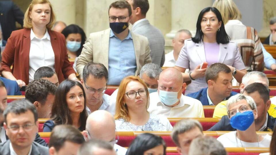 Наступного тижня нардепи працюють із виборцями