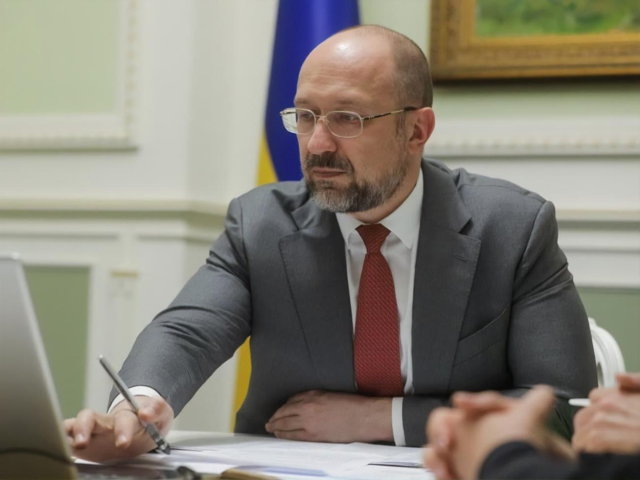 Шмигаль повідомив, що понад 10 компаній, зокрема іноземних, зацікавилися купівлею ОГХК
