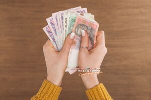 15,3% українців вважають, що ціни й тарифи у країні має регулювати ринок