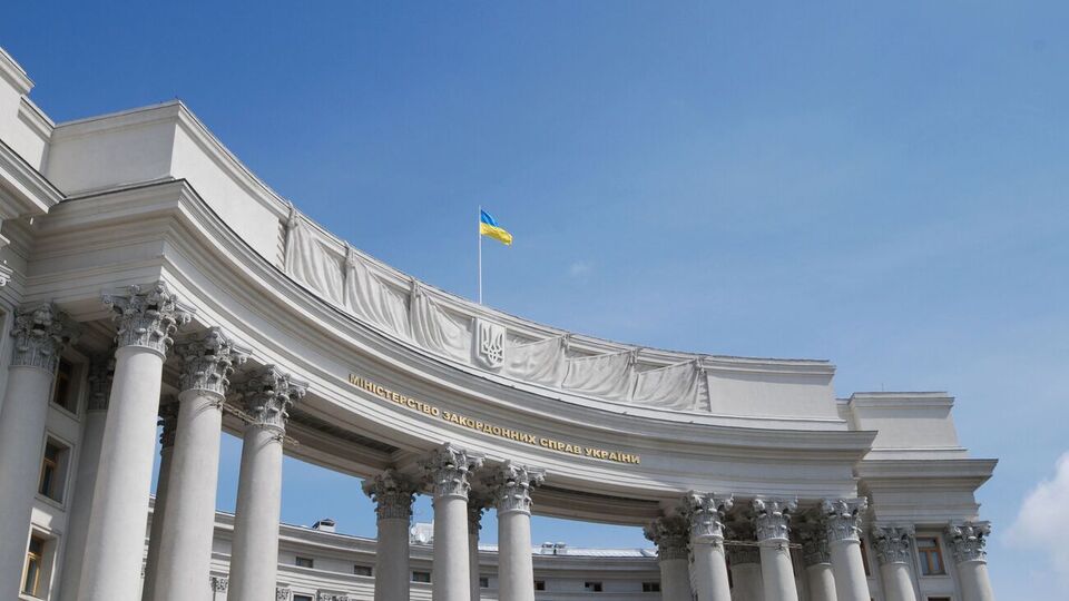 В МИД Украины считают, что РФ пытается с помощью Беларуси предоставить своим группировкам на Донбассе "какую-то псевдосубъектность"