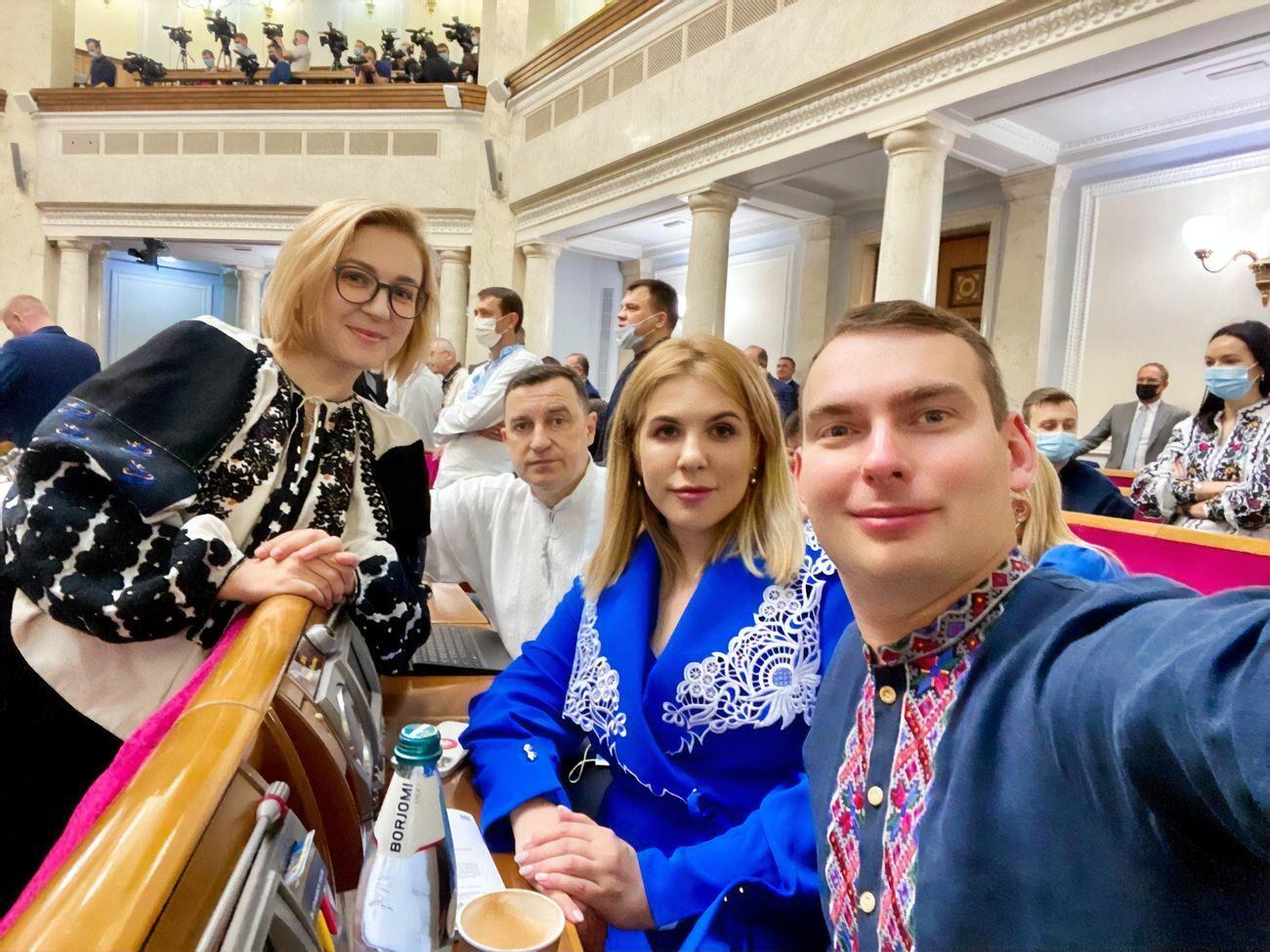 Репутації партії завдано великої шкоди, заявили в "Голосі"