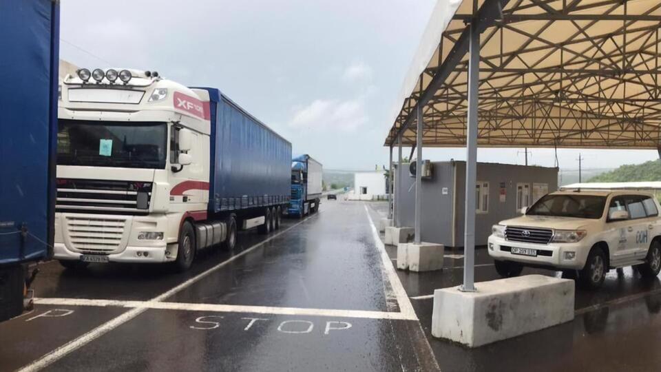 Гуманитарную помощь в ОРДЛО доставят пять грузовых автомобилей