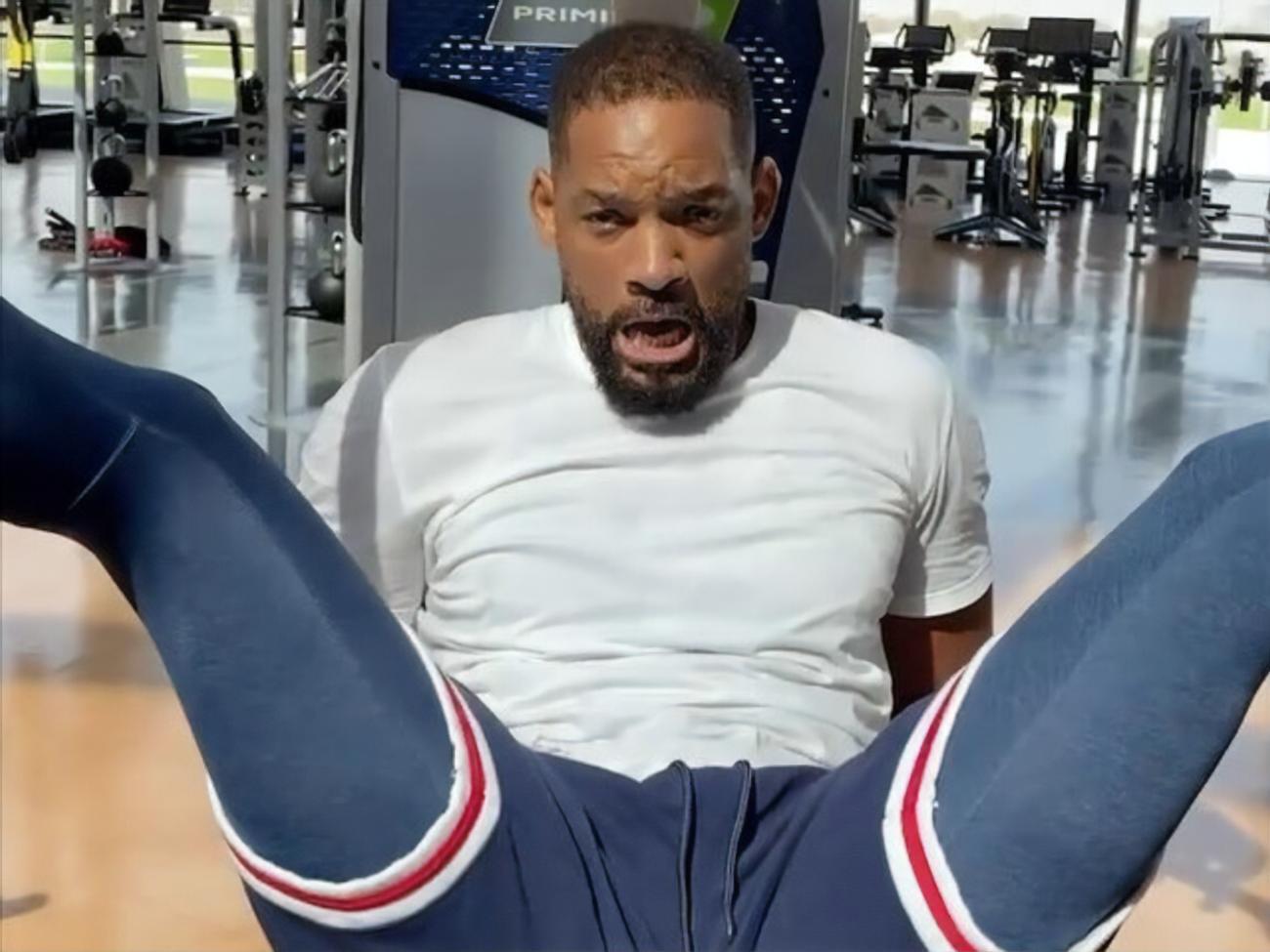 52-річний Вілл Сміт показав майстер-клас, як не можна користуватися тренажерами