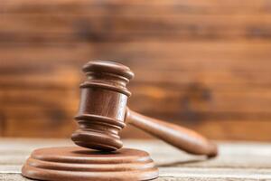 Суд оголосив ухвалу 17 червня