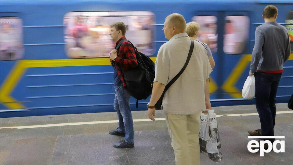 Метрополітен відновив роботу