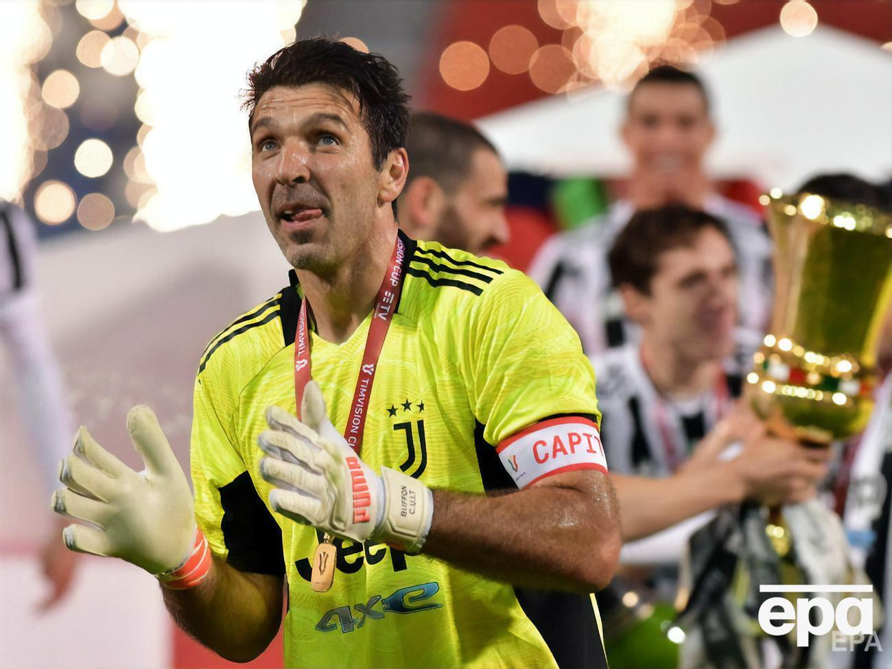 До перехода в "Парму" Буффон был футболистом "Ювентуса"