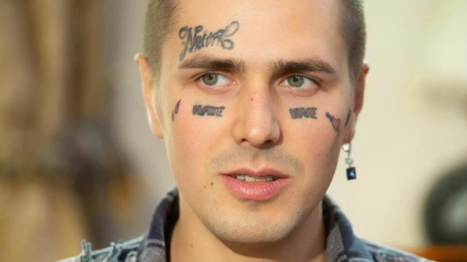 Face: По возможности стараюсь за здоровьем следить. И в целом нет такого, что я часто курю