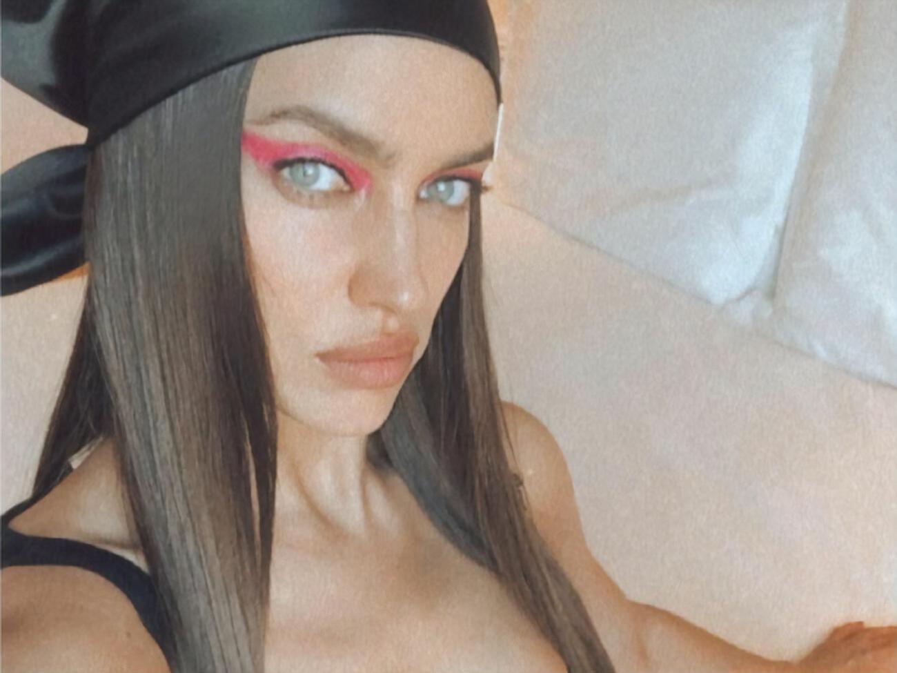 Пользователи сети новый образ Ирины Шейк не оценили