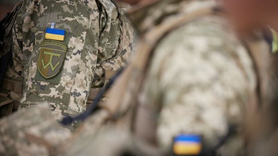 В результате прицельного обстрела вблизи Новотошковского ранен украинский военнослужащий