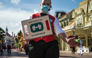 На территории парка все посетители старше шести лет должны быть в масках