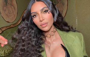 Пост Кардашян с новыми фото меньше чем за сутки набрали свыше 3,5 млн лайков и 19 тыс. комментариев