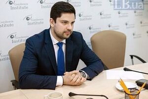 Олександр Качура: Отже, 2020 року з помітних об'єктів продали лише готель "Дніпро" в центрі Києва – і то за процедурою малої приватизації, а не великої