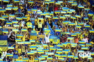 Українці заспівали хіт про Путіна 17 червня в Бухаресті