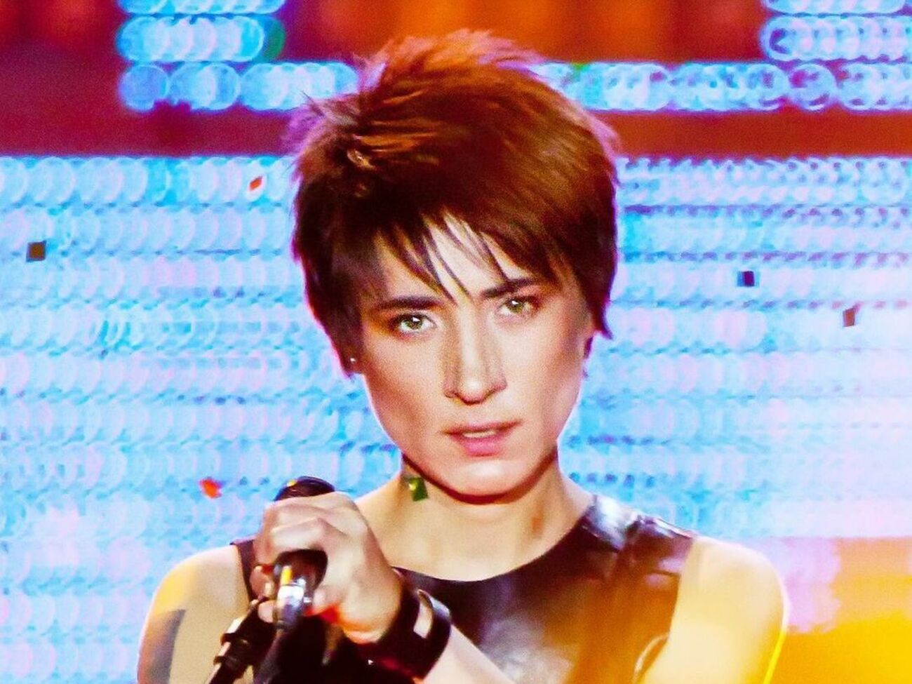 Земфира настаивает, что слова Гришковца причинили ей&nbsp;физические и нравственные страдания