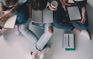 Выпускники с временно оккупированных территорий Донбасса и Крыма поступают по упрощенной процедуре в украинские вузы