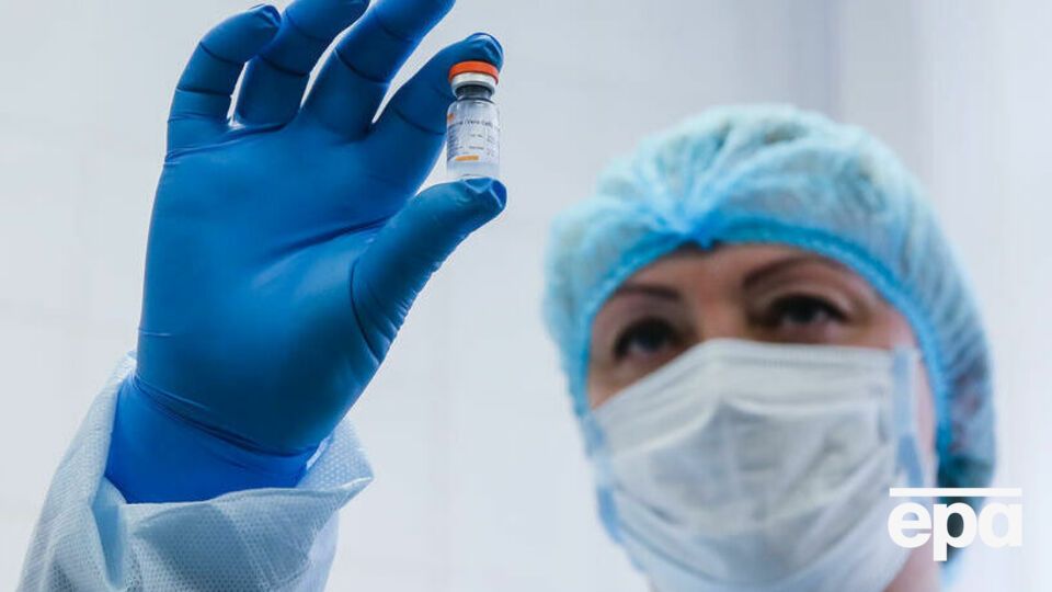 Вакцинация в Украине началась в феврале