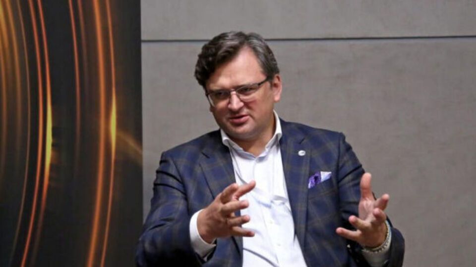Кулеба говорил, что граждане Украины могут въезжать в 104 страны мира