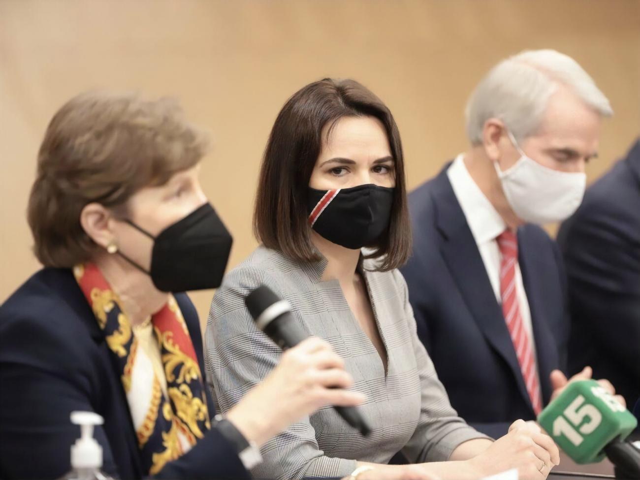 Сенаторы США пригласили Тихановскую посетить Вашингтон