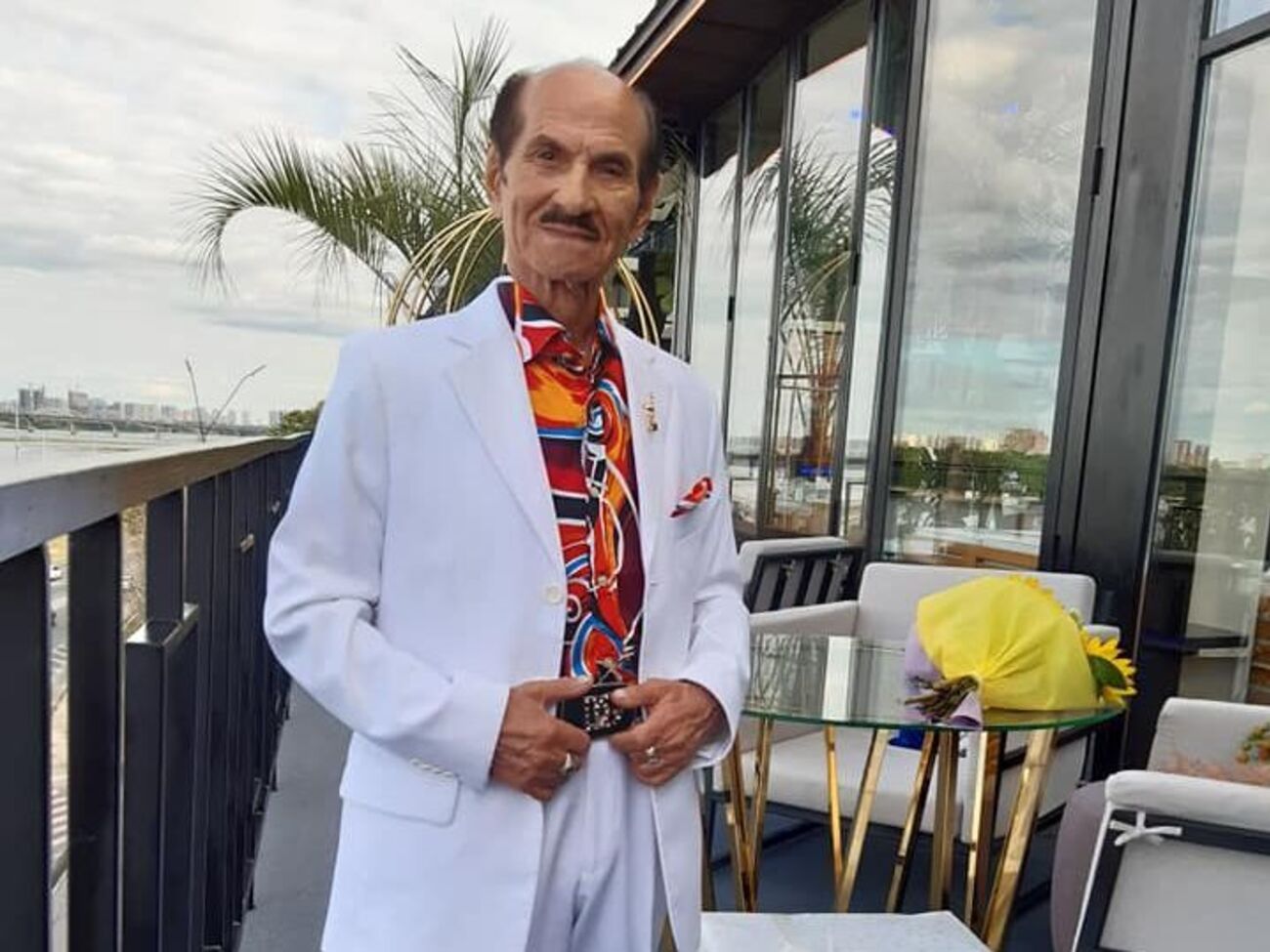 Чапкис умер 13 июня на 92-м году жизни