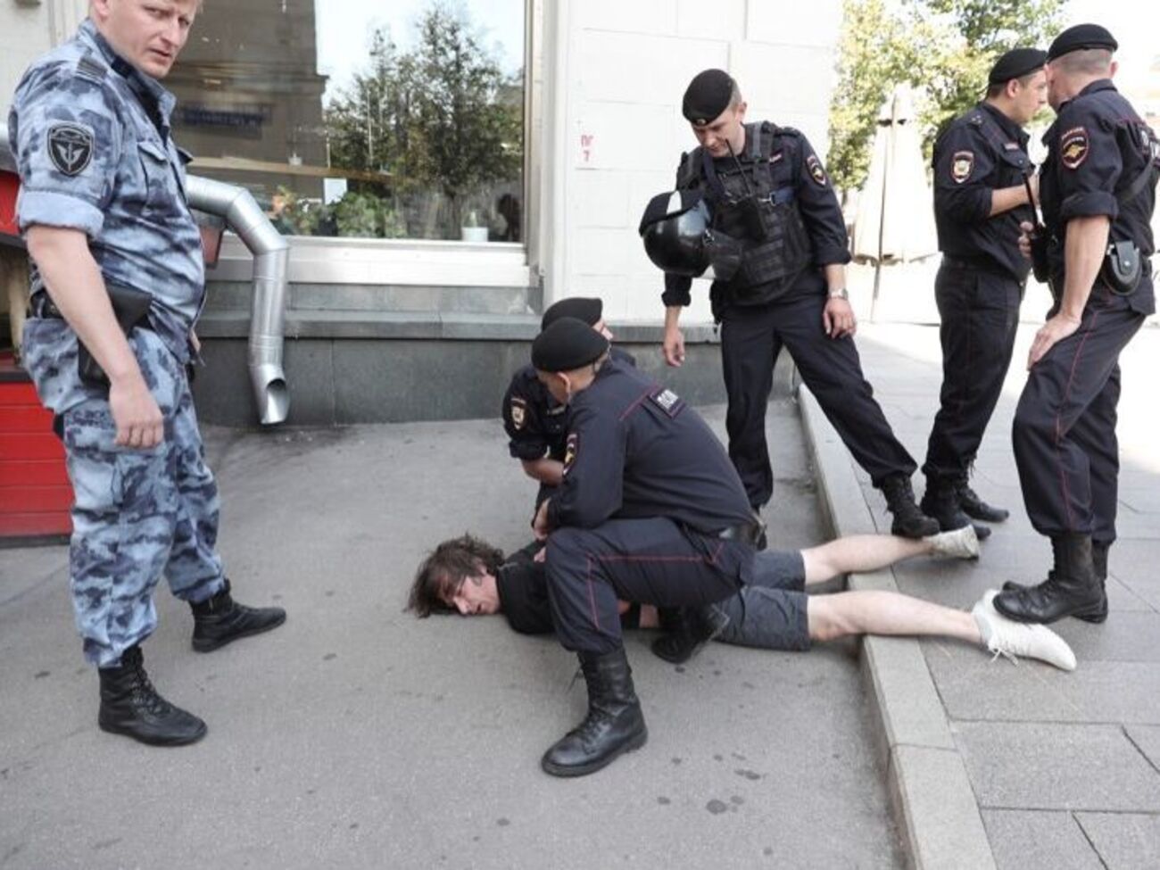 Коновалов стверджує, що його затримали під час пробіжки