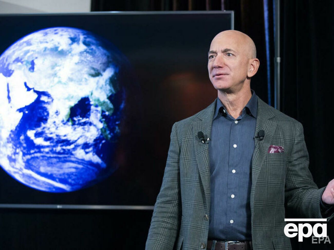 Безоса назвали Лексом Лютором