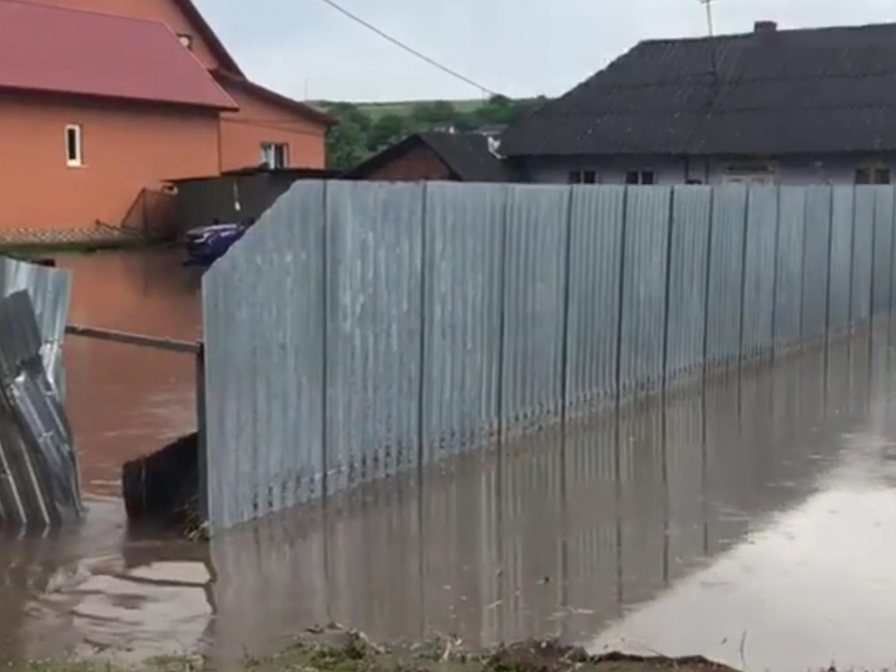 До вечора підтопленими залишалися 15 будинків і 15 домогосподарств