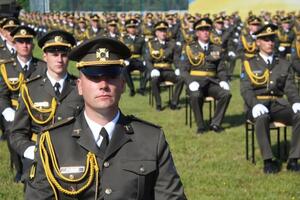 В этом году обучение в академии завершили более 570 выпускников