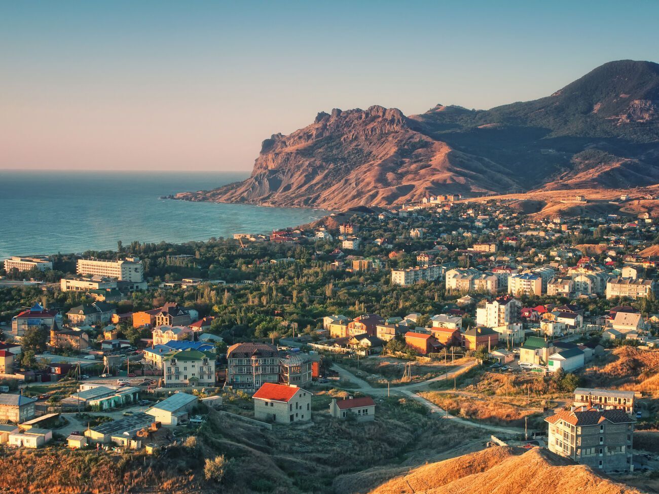 Обмеження все ж позначаються на інфраструктурних проєктах у Криму, заявила російська окупаційна влада