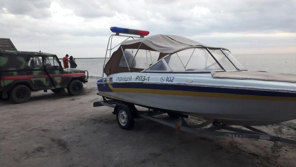 Пассажиры катера не пострадали
