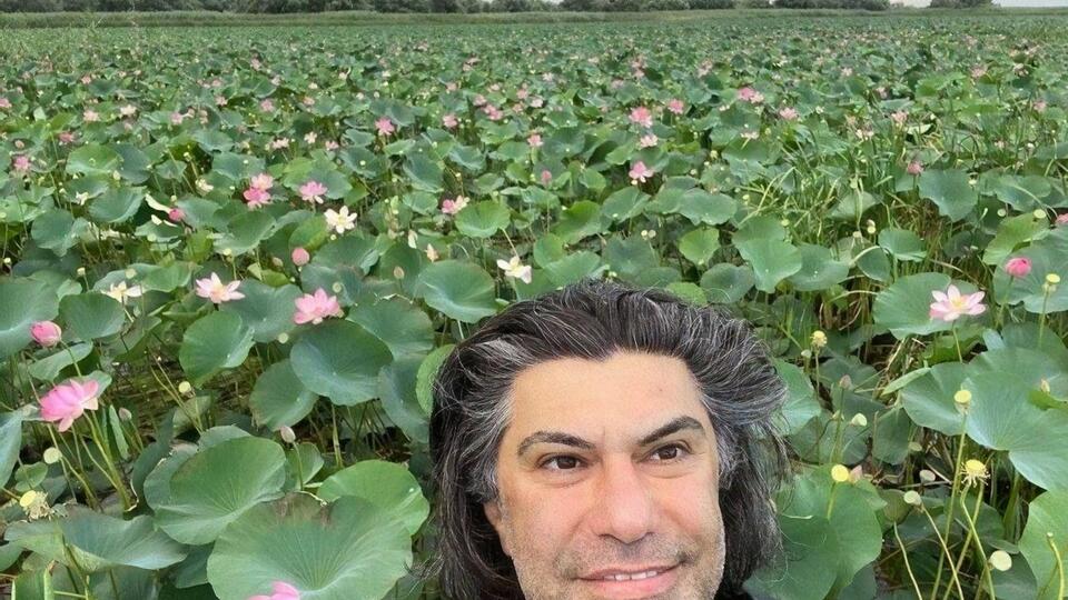 В День селфи Цискаридзе раскритиковал селфи и сделал селфи