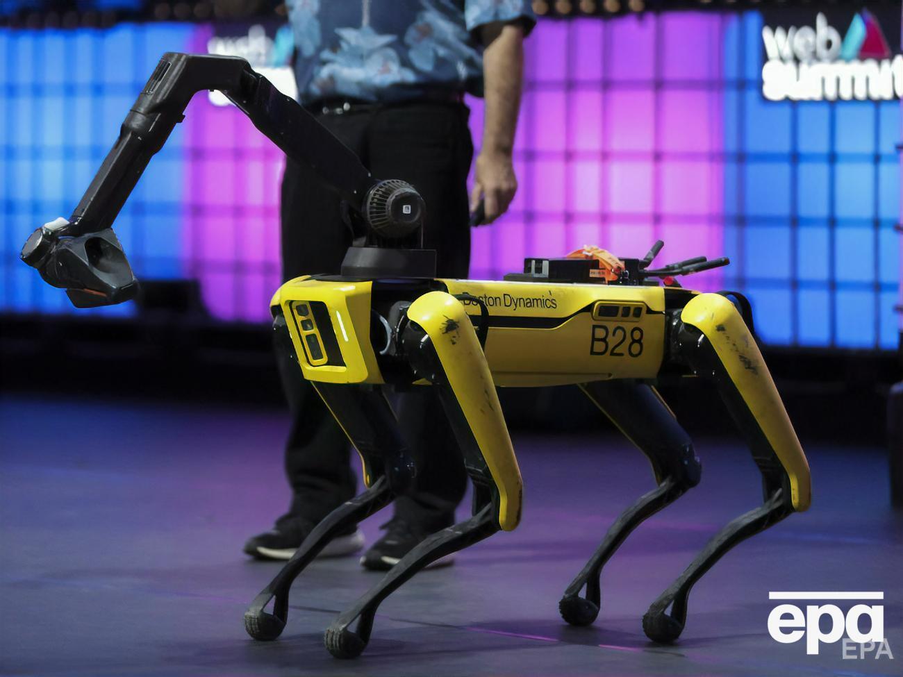 В июне прошлого года Boston Dynamics начала продажи своего первого коммерческого робота Spot