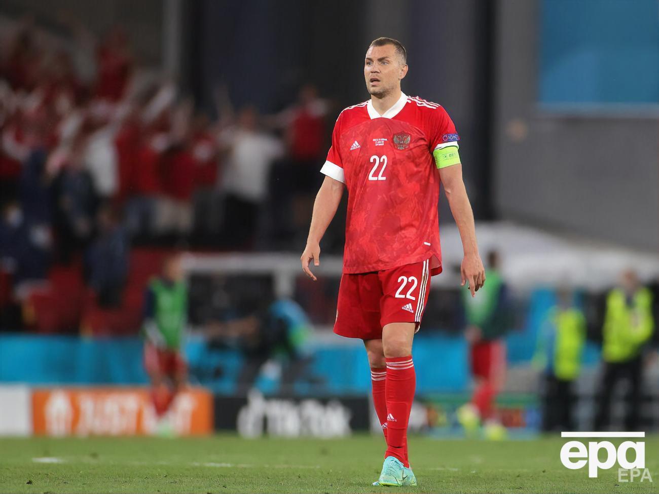 По словам Дзюбы, сборная России по футболу ищет себе "приключений на жопу"