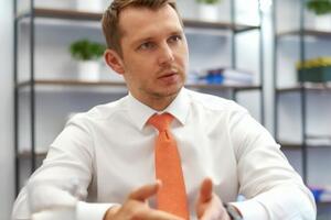 Юрик (на фото) пытается "второй раз войти в ту же реку", заявил экс-министр транспорта Владимир Омелян