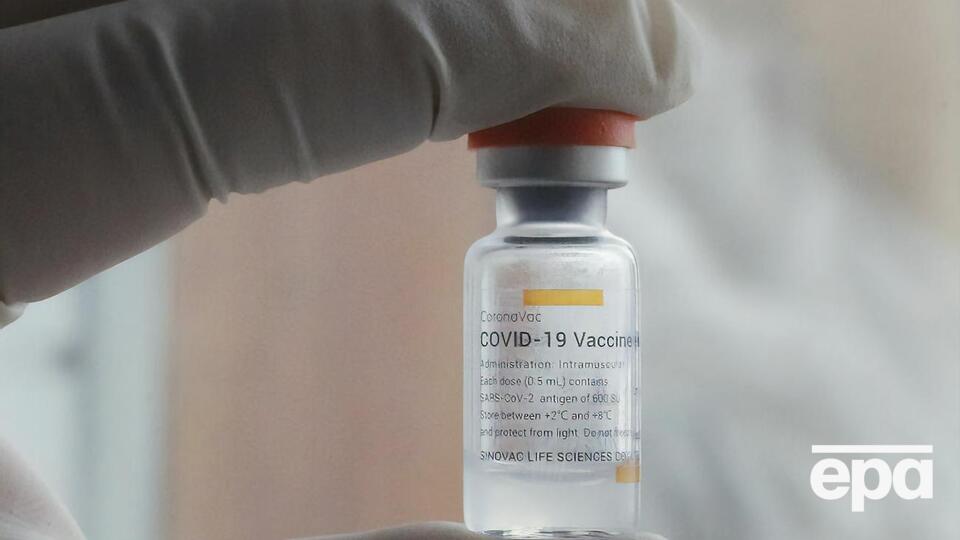 Українських спортсменів вакцинують препаратом CoronaVac