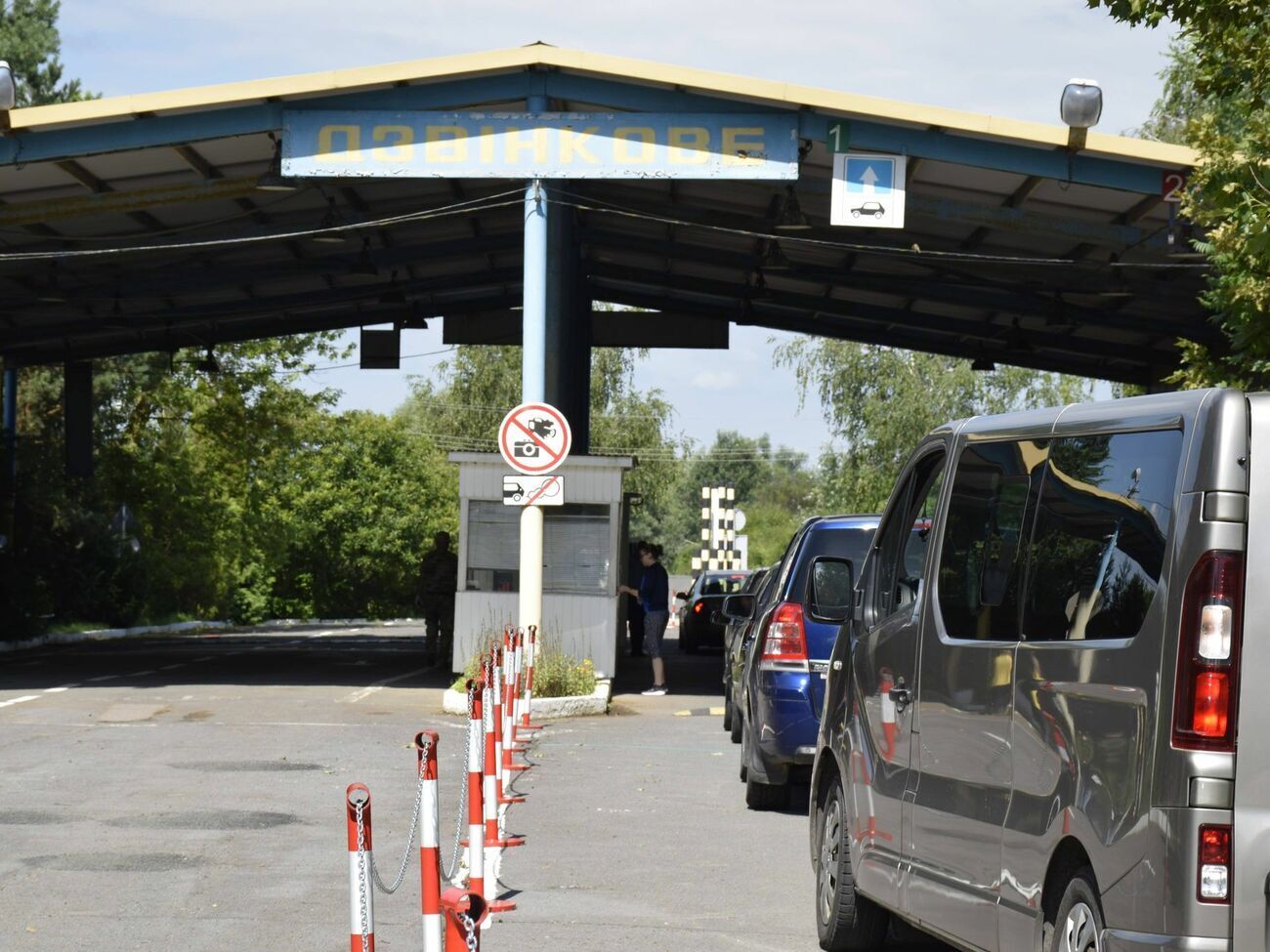 Такие меры в Венгрии объяснили "улучшением эпидемической ситуации"