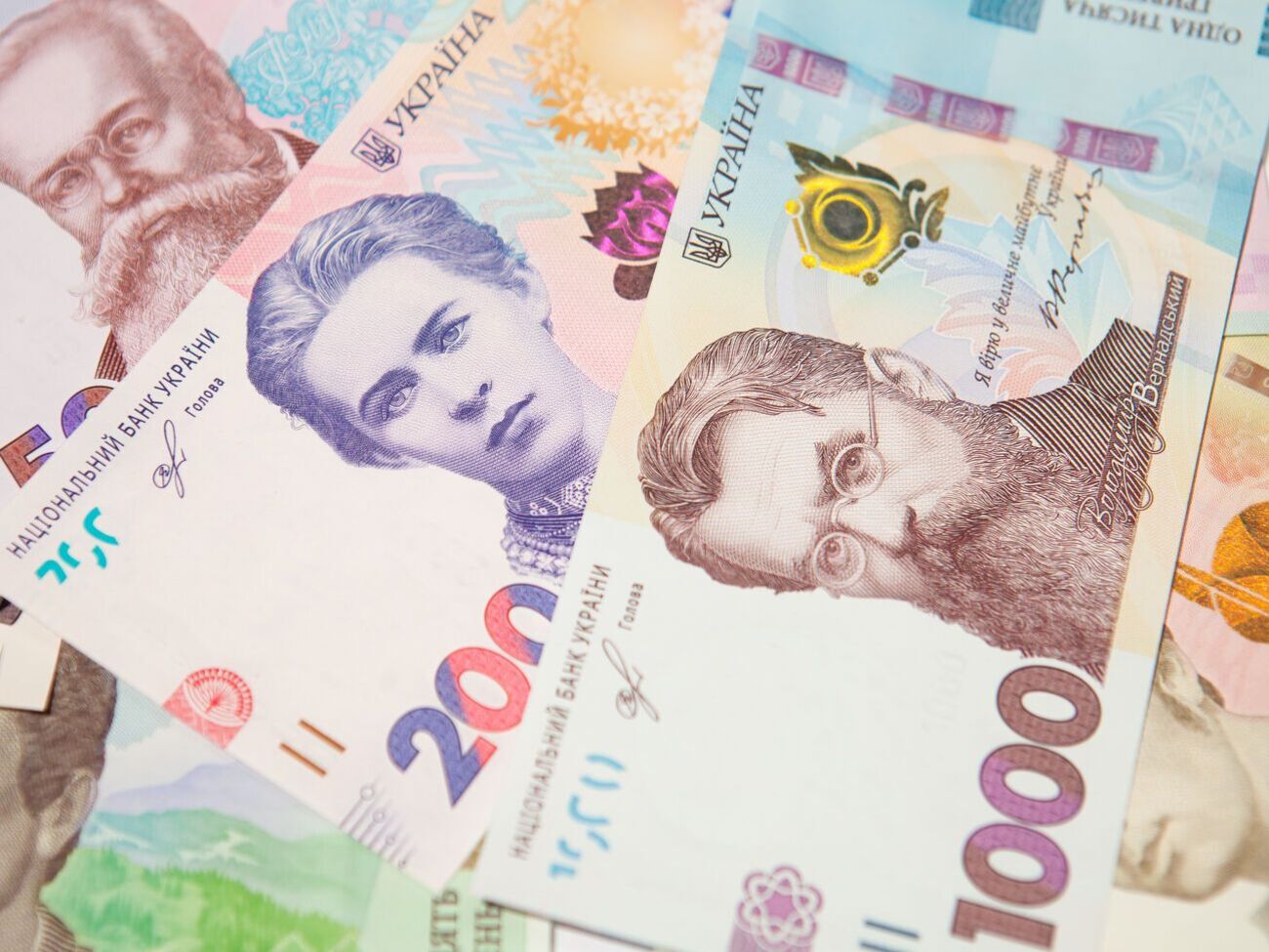 За даними Держстату, економіка України падає п'ятий квартал поспіль