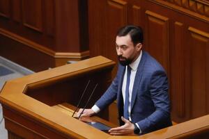 Володимир Кабаченко: З яких грошей інвестор може платити акциз, якщо держава йому винна більше ніж за рік вартість електроенергії?