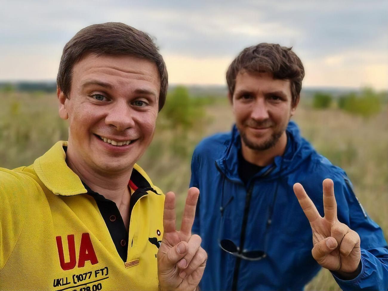 Съемочная группа передачи "Мир наизнанку" состоит всего из двух человек&nbsp;&ndash; Комарова и Дмитриева