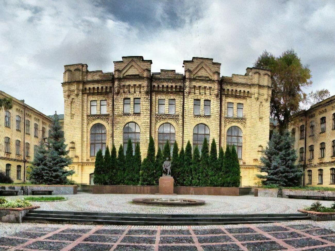 Застосовувати теоретичні знання на практиці студенти КПІ (на фото) і "Метінвест Політехніки" зможуть уже із третього курсу
