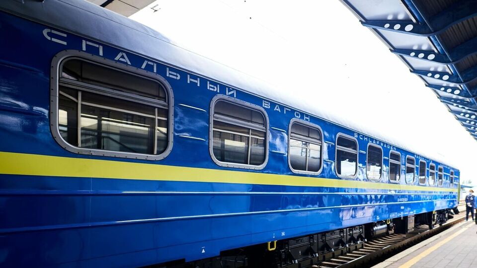 Потяги курсують згідно з графіком