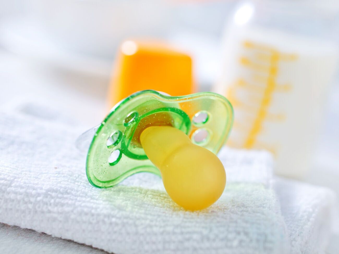 Мама, коли дитину вилікували, пообіцяла більше не експериментувати із зеленкою й пустушкою