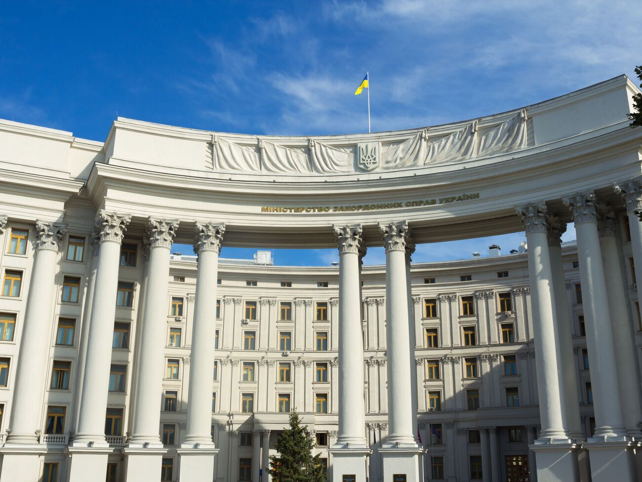 По данным МИД Украины, в течение месяца послы Украины, Грузии и Молдовы провели около 40 совместных встреч в европейских институтах