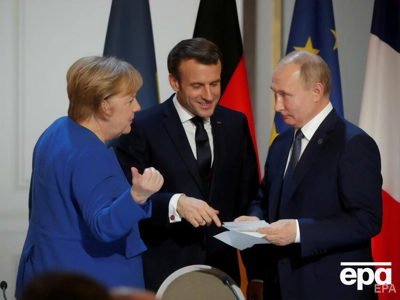За інформацією ЗМІ, Меркель і Макрон вважають, що Путіна треба покликати на саміт ЄС