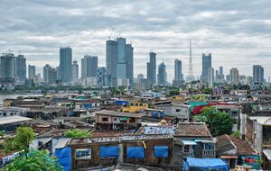В то время как многие бедные люди стали еще беднее, общее мировое богатство выросло, говорится в отчете швейцарского банка