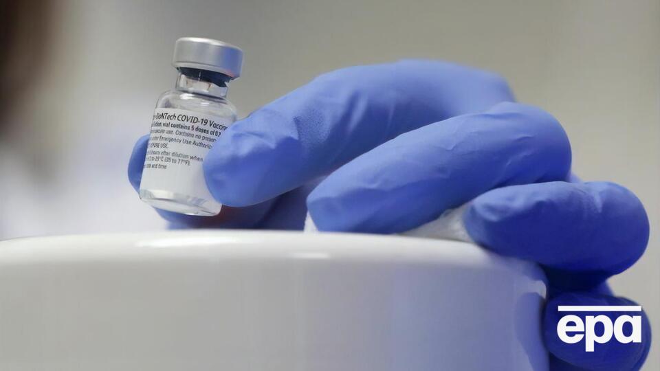 Представник Pfizer в Ізраїлі заявив, що вакцина Comirnaty засвідчила 90% ефективність у місцях, де "індійський" штам коронавірусу витіснив "британський"