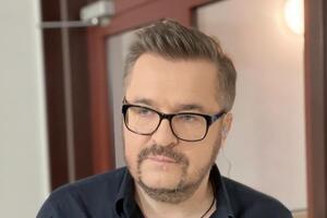 Пономарев: То, что я мог зарабатывать деньги и не голодал, позволило мне остаться украиноязычным певцом. Это факт