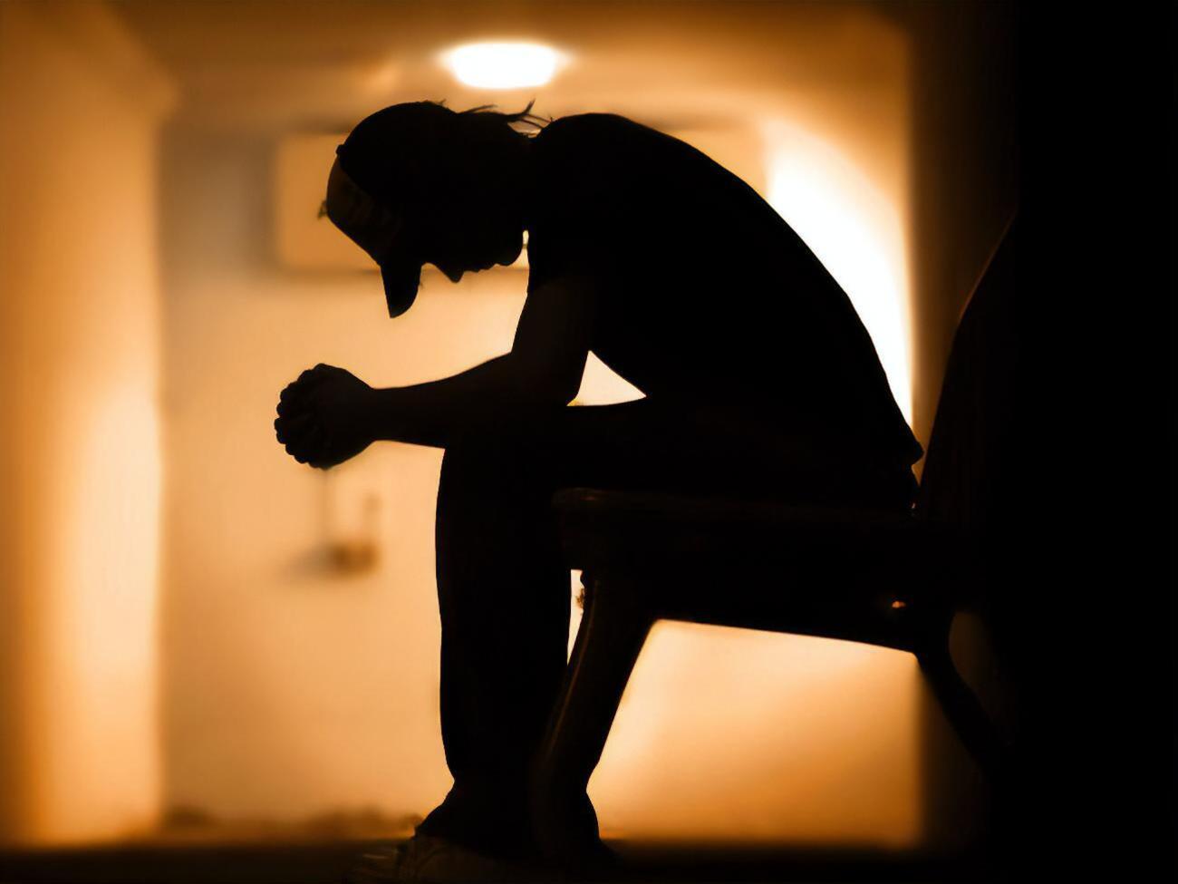 329 детей пытались совершить самоубийства с начала года