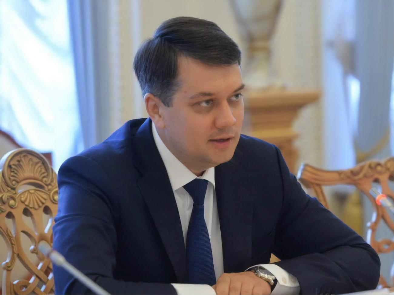 В Украине всегда должны быть "противовесы", считает Разумков